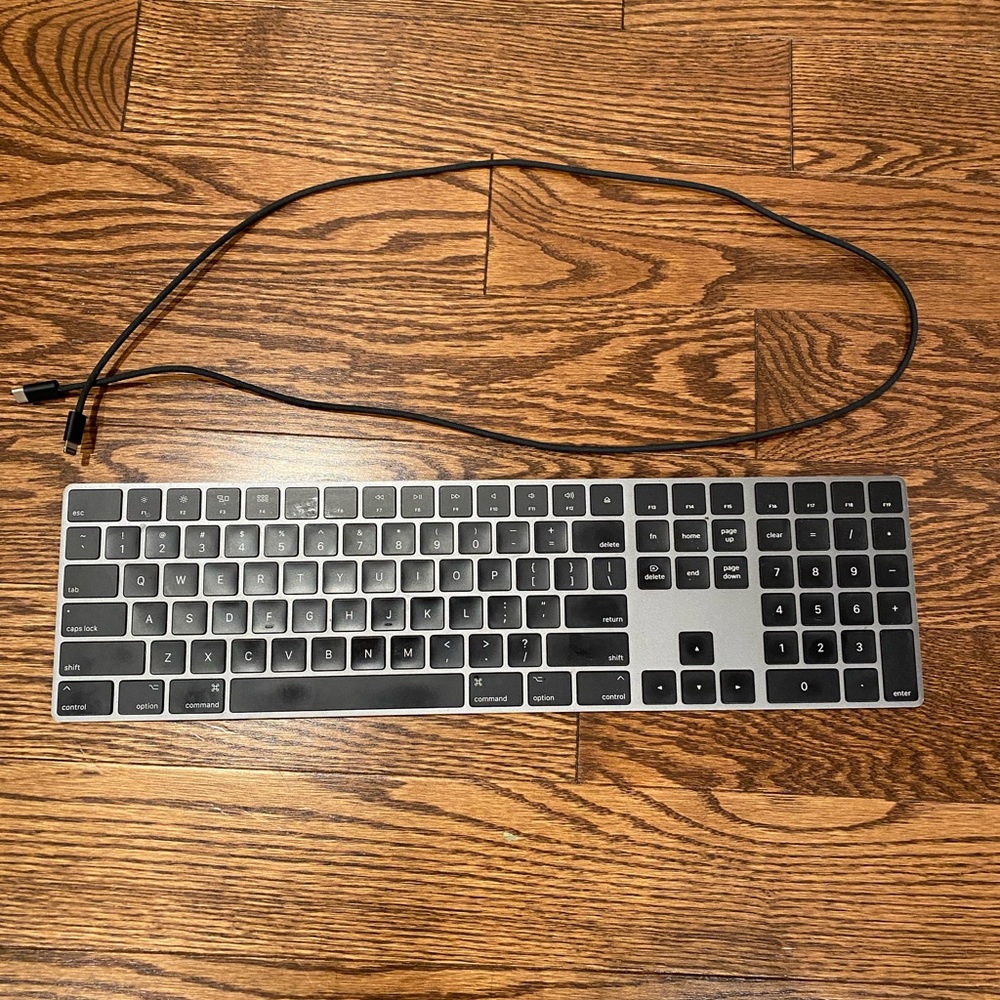 Apple keyboard